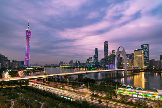 广州新中轴三塔广州塔小蛮腰夜景