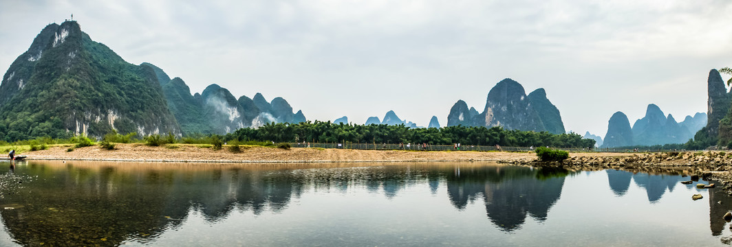 桂林山水漓江漂流阳朔风光装饰画