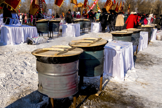 东北大铁锅