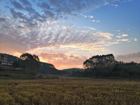 天空晚霞夕阳日出