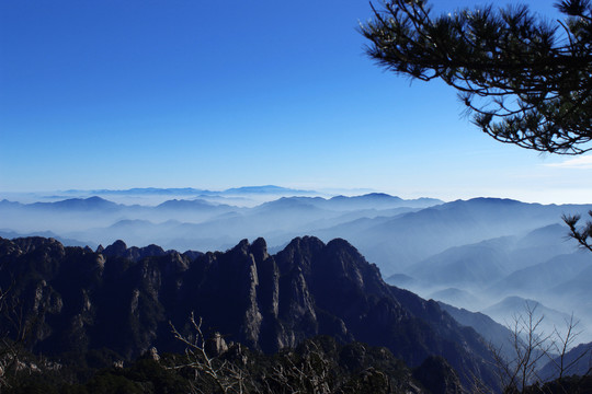 蓝色群山