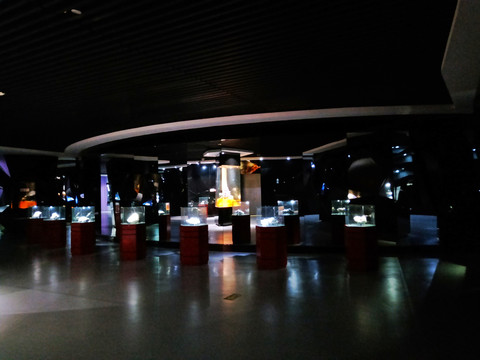 水晶石展厅
