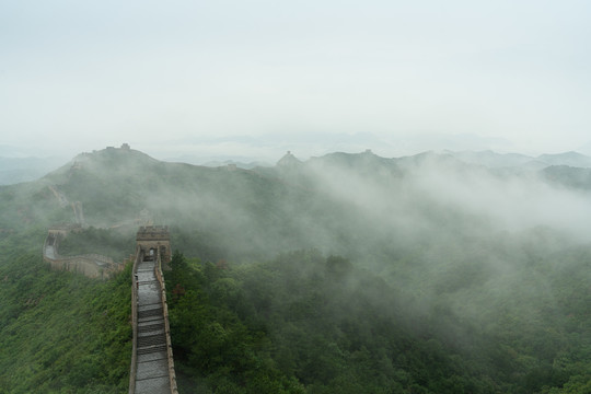 小金山晨雾