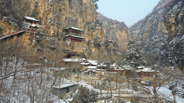 山西盂县藏山