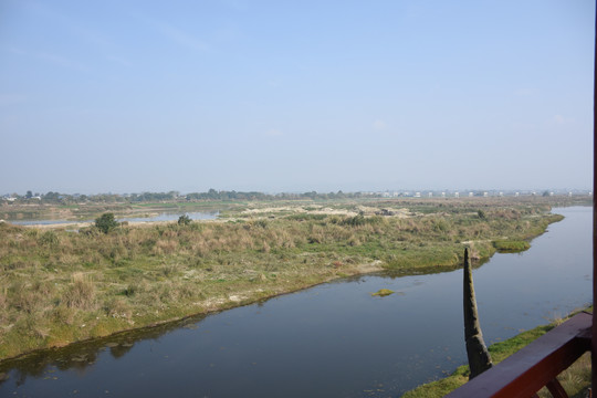 鸭子河全景