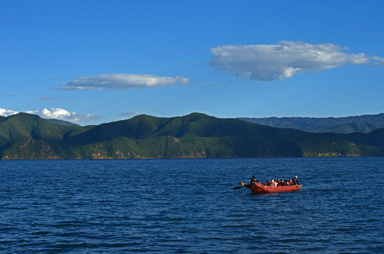 泸沽湖风光