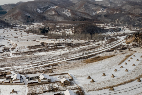 乡村雪景