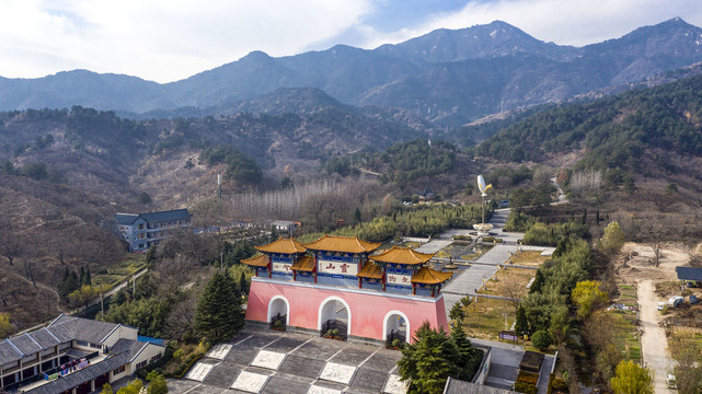 鸟瞰灵山寺