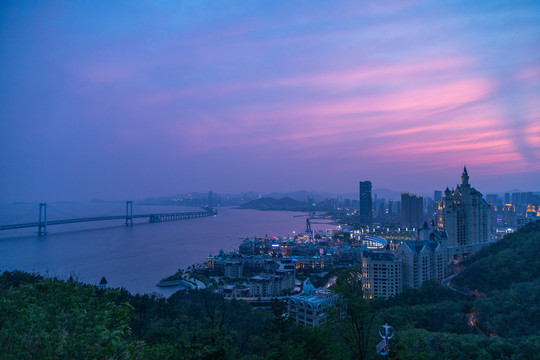 大连星海广场城堡酒店