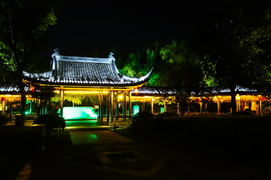 中式建筑夜景