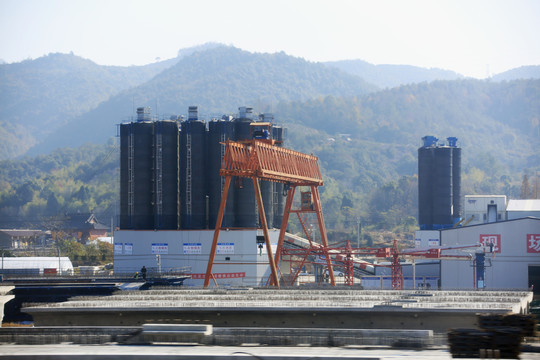 临海高铁站建设