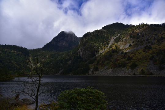 螺髻山风景