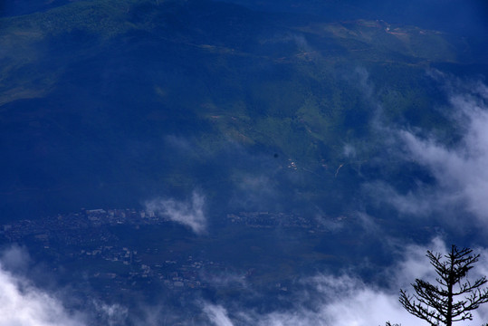 螺髻山高原风光