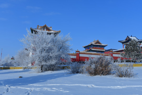 雪后达尔吉林寺