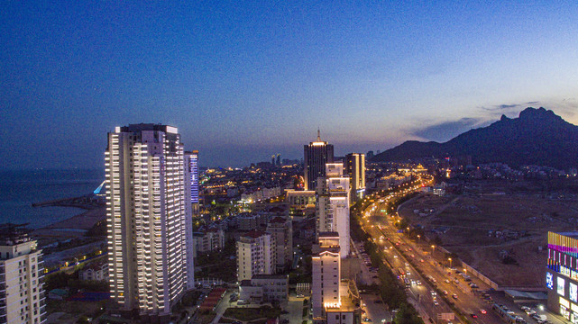 航拍青岛崂山区城市夜景