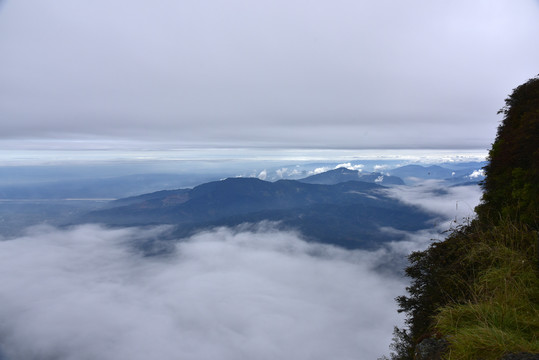 峨眉山云海风光