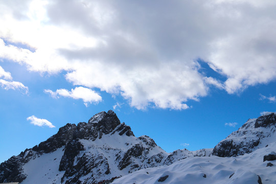 雪山