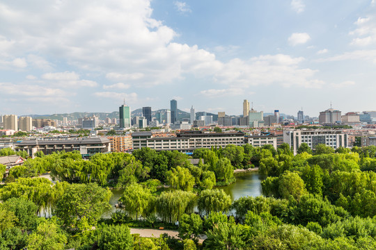 大明湖全景