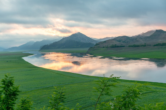 草原湿地