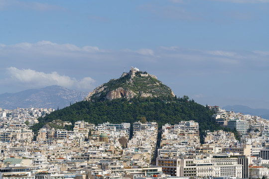 希腊雅典城市景观和狼山