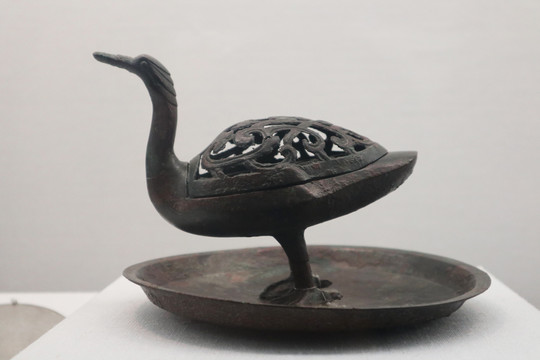 台北故宫文物鸭子雕件