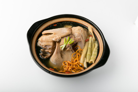 酸筍老鴨湯