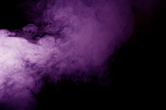 紫色烟雾