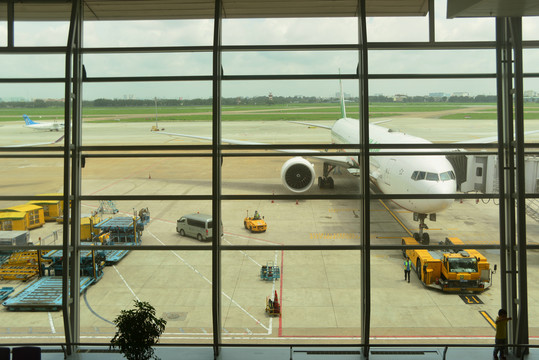 香港国际机场停机坪客机