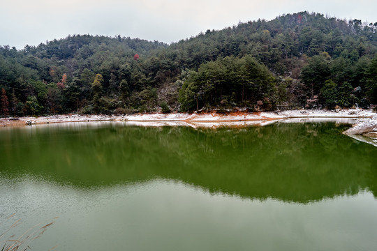 衡山华严湖