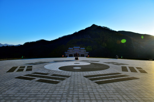 东北道教龙门派发祥地铁刹山