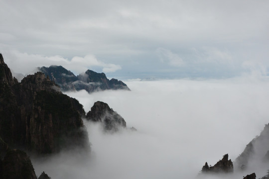 黄山云海奇峰