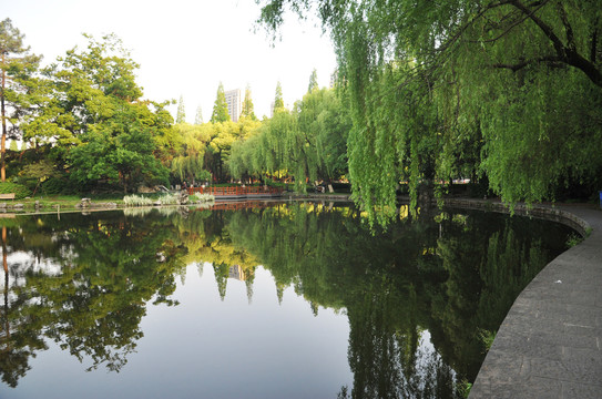 浙江大学华家池校区