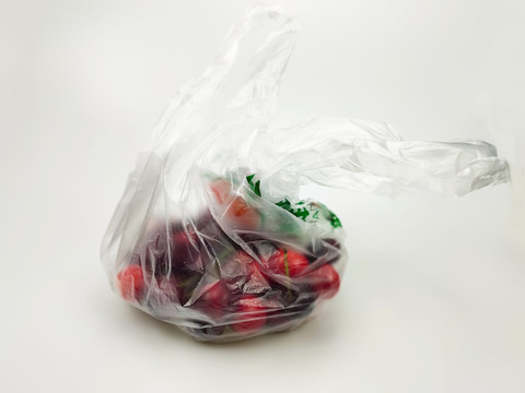 塑料袋里的樱桃
