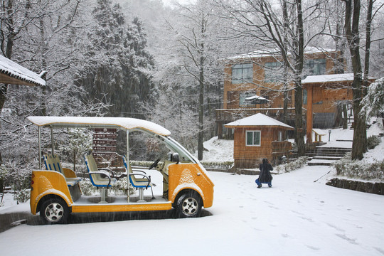 宁波奉化商量岗度假村雪景