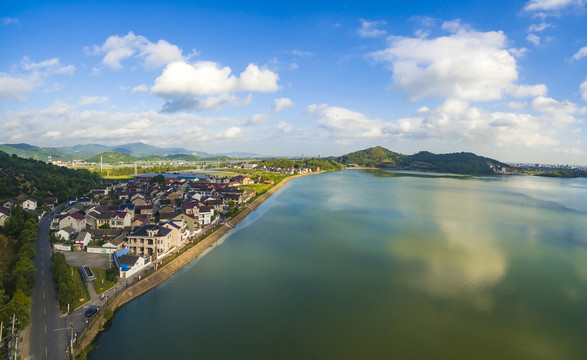 宁波慈溪龙山窖湖风光