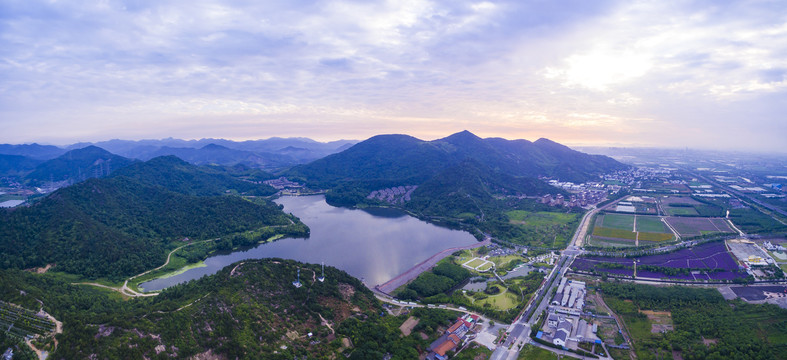 航拍荪湖景区