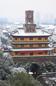 宁波海曙区鼓楼雪景