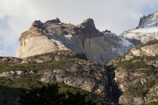 险峻的高山