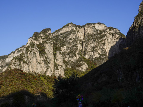 水墨山峦