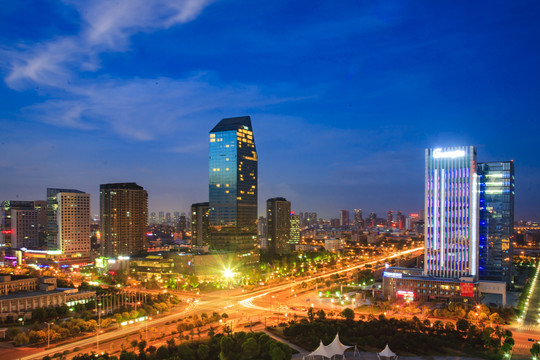 宁波鄞州区酒店夜景