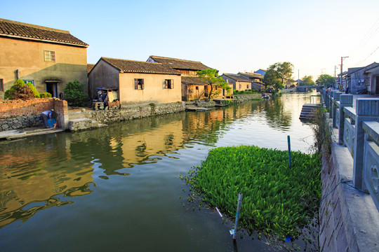 陆家堰村