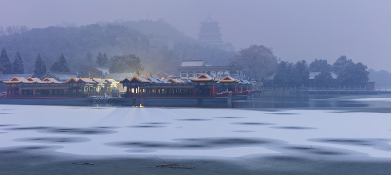 北京颐和园冬日雪景