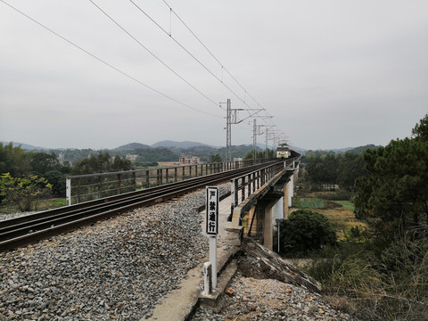 广西钦州市小董镇火车铁路