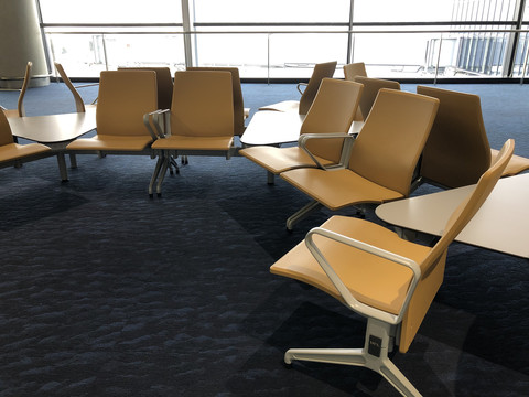 机场候机大厅的椅子