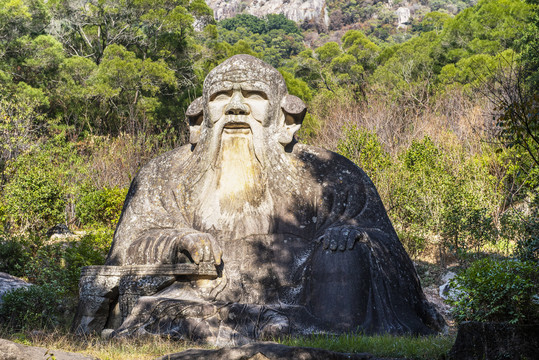 老君岩石雕