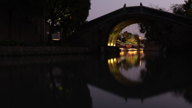 古镇夜景