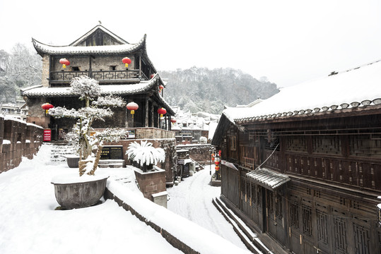 凤凰古城雪景