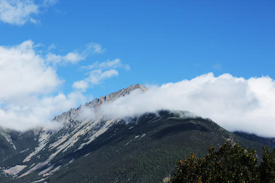 觉巴山