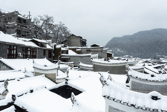 凤凰古城雪景