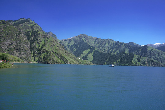 天山天池